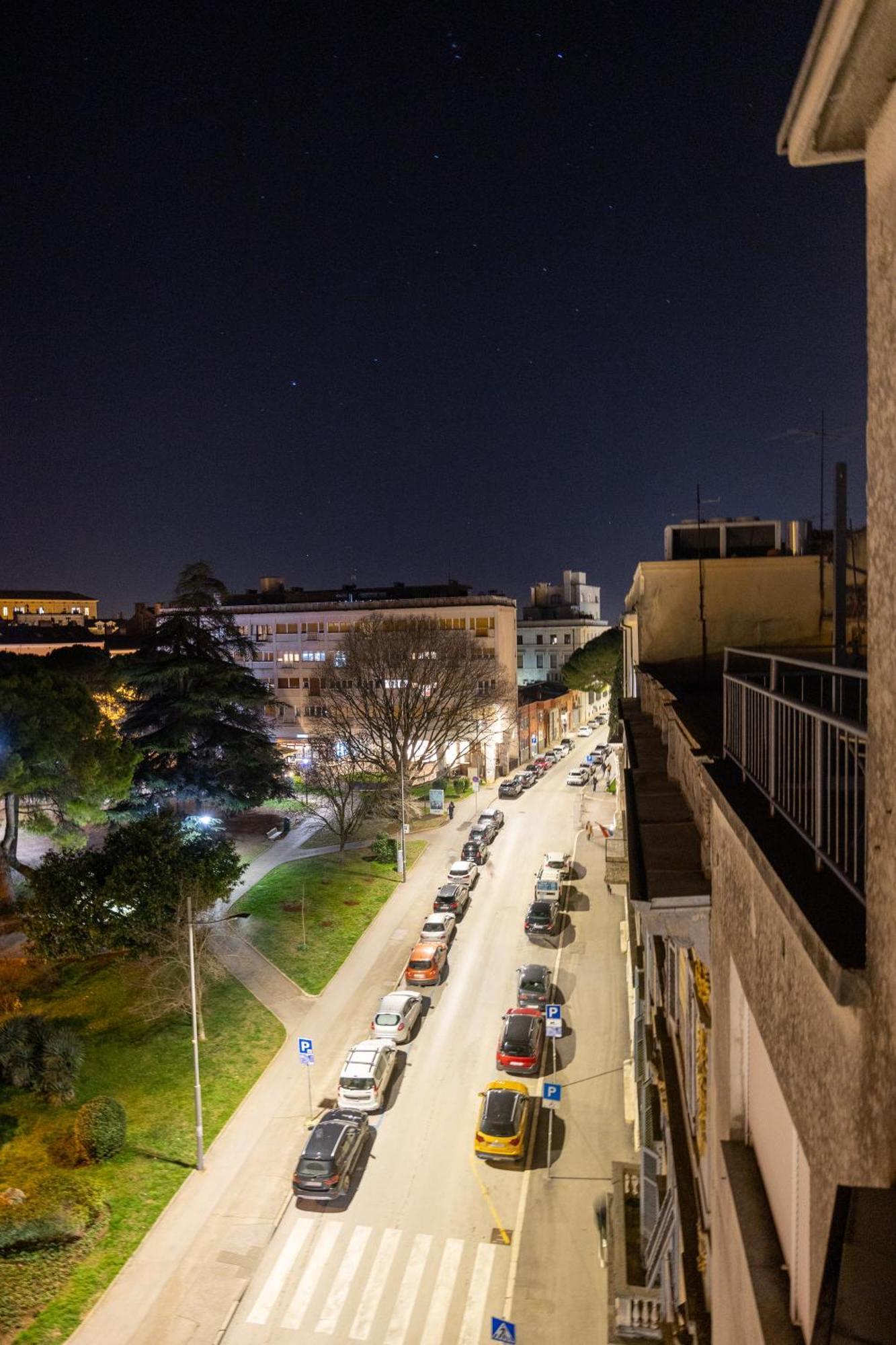 Ancora Center Apartment Пула Екстериор снимка